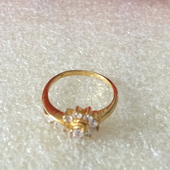 Vintage T gold white topaz ring - Picture 2 of 7